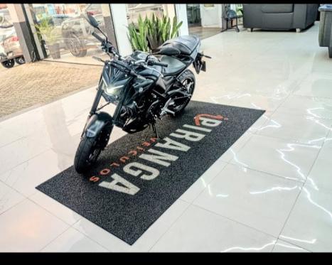 YAMAHA MT-03 300 ABS, Foto 2