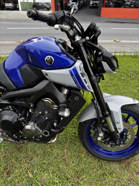 YAMAHA MT-09 850 ABS, Foto 9