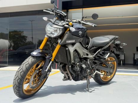 YAMAHA MT-09 850 ABS, Foto 1