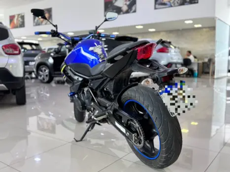 YAMAHA XJ6 600 N, Foto 4