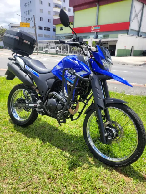 YAMAHA XTZ 250 LANDER, Foto 2