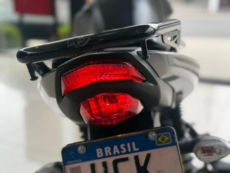 YAMAHA YBR 125 FACTOR  E, Foto 7
