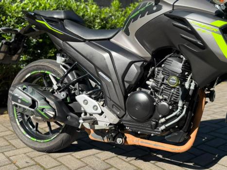 YAMAHA YS Fazer 250 , Foto 14