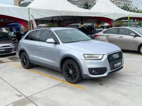 AUDI Q3 2.0 4P TFSI AMBIENTE QUATTRO S-TRONIC AUTOMTICO, Foto 2