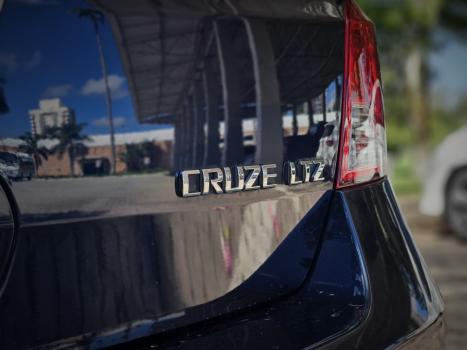CHEVROLET Cruze Hatch 1.8 16V 4P LTZ SPORT6 FLEX, Foto 18