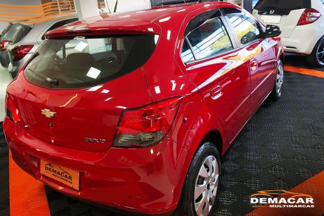 CHEVROLET Onix Hatch 1.4 4P FLEX LT, Foto 2