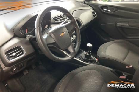 CHEVROLET Onix Hatch 1.4 4P FLEX LT, Foto 8