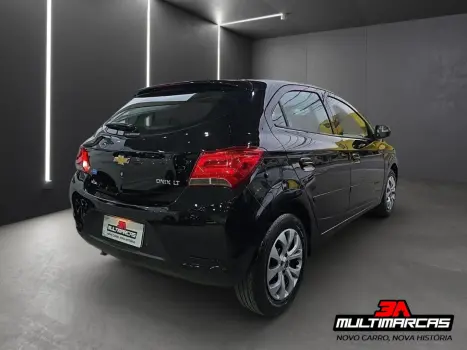 CHEVROLET Onix Hatch 1.4 4P FLEX LT, Foto 4