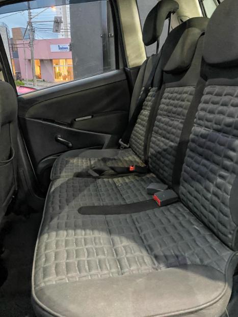 FIAT Idea 1.8 16V 4P ADVENTURE FLEX, Foto 5