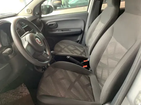 FIAT Mobi 1.0 4P FLEX DRIVE FIRE FLY, Foto 9