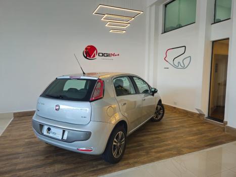 FIAT Punto 1.6 16V 4P FLEX ESSENCE DUALOGIC AUTOMATIZADO, Foto 4