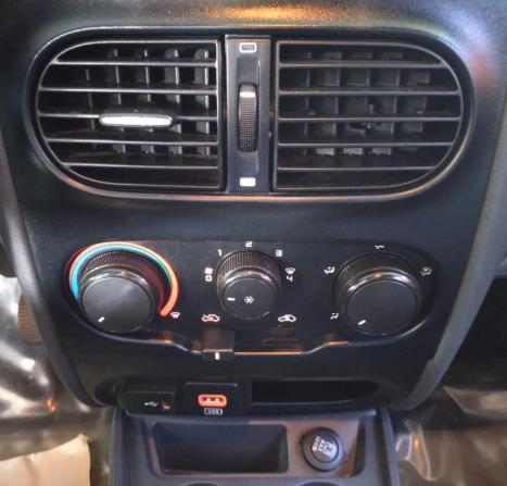 FIAT Strada 1.4 FLEX HARD WORKING CABINE ESTENDIDA, Foto 5