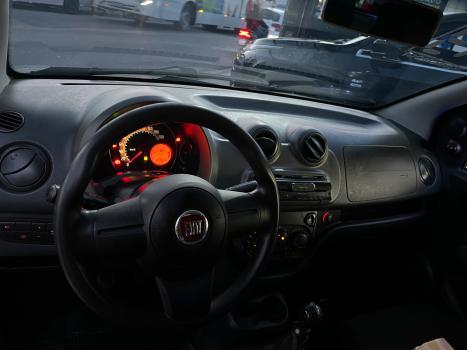 FIAT Uno 1.0 4P FLEX EVO VIVACE CELEBRATION, Foto 5