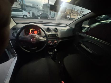 FIAT Uno 1.0 FLEX VIVACE, Foto 3