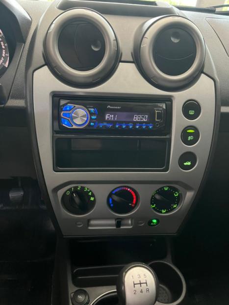 FORD Fiesta Hatch 1.6 4P, Foto 6