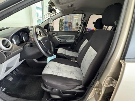 FORD Fiesta Hatch 1.6 4P CLASS FLEX, Foto 7