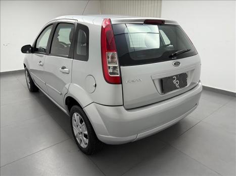 FORD Fiesta Hatch 1.6, Foto 4