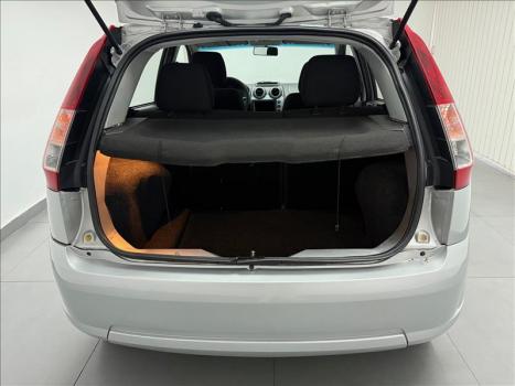 FORD Fiesta Hatch 1.6, Foto 11