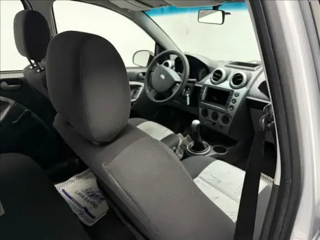 FORD Fiesta Hatch 1.6, Foto 14
