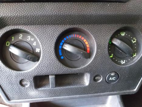 FORD Fiesta Sedan 1.6 4P ROCAM FLEX, Foto 10