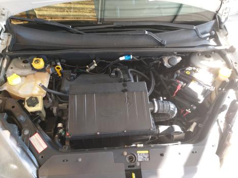 FORD Fiesta Sedan 1.6 4P ROCAM FLEX, Foto 15