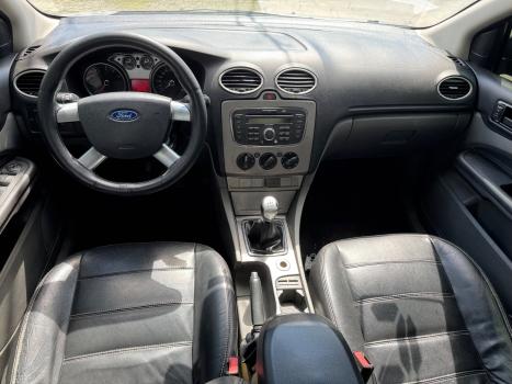 FORD Focus Sedan 1.6 4P GLX, Foto 12