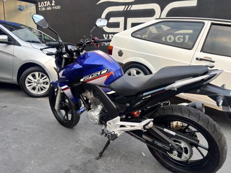HONDA CB 250 F Twister FLEXONE, Foto 2
