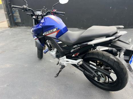 HONDA CB 250 F Twister FLEXONE, Foto 3