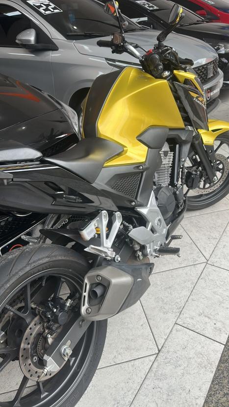 HONDA CB 300 F Twister FLEX ABS, Foto 3