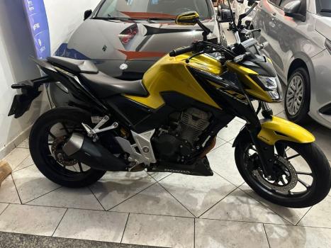 HONDA CB 300 F Twister FLEX ABS, Foto 4