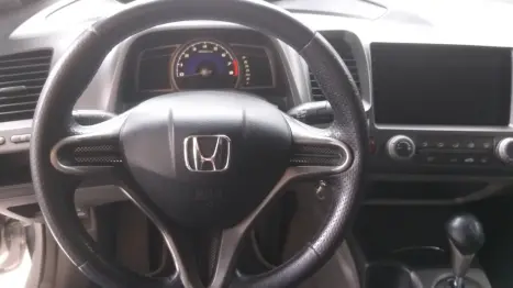 HONDA Civic 1.8 16V 4P FLEX LXS AUTOMTICO, Foto 8