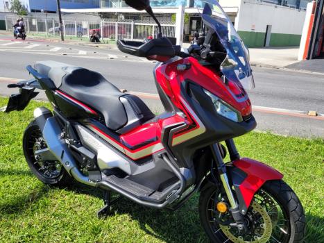 HONDA X-ADV 750 , Foto 2