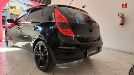 HYUNDAI I30 2.0 16V 4P, Foto 7