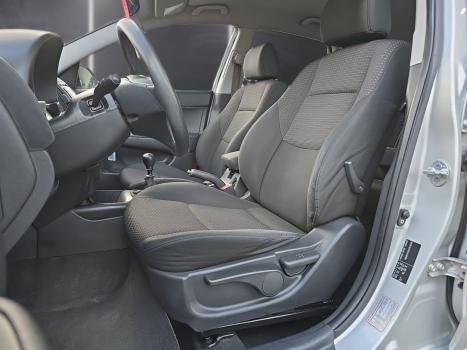 HYUNDAI I30 2.0 16V 4P GLS, Foto 11