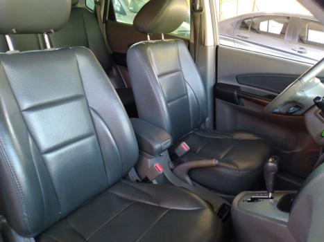 HYUNDAI Tucson 2.7 V6 4P GLS 4WD AUTOMTICO, Foto 19