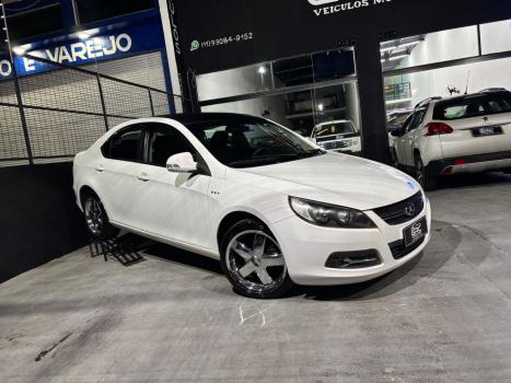 JAC J5 Sedan 1.5 16V 4P, Foto 1
