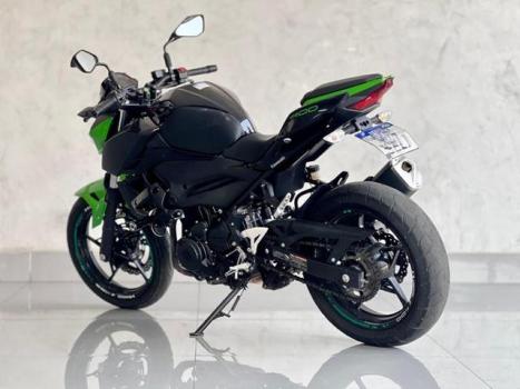 KAWASAKI Z 400 ABS, Foto 4