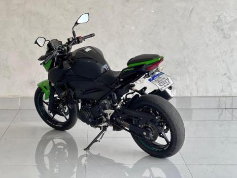 KAWASAKI Z 400 ABS, Foto 5