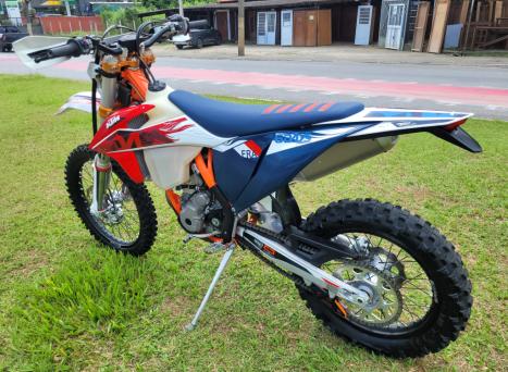 KTM 350 EXC-F SIX DAYS , Foto 5