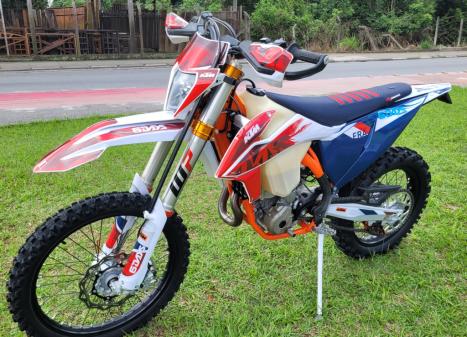 KTM 350 EXC-F SIX DAYS , Foto 2