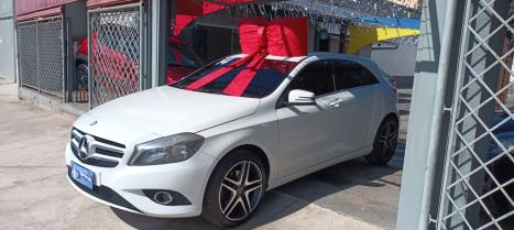 MERCEDES-BENZ A 200 1.6 16V 4P TURBO URBAN AUTOMTICO, Foto 2