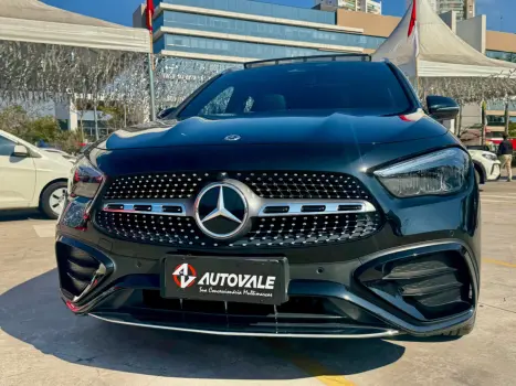 MERCEDES-BENZ GLB 200 1.3 16V 4P CGI LAUNCH EDITION TURBO 7G-TRONIC DCT AUTOMTICO, Foto 7