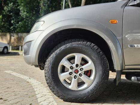 MITSUBISHI L 200 Triton , Foto 13