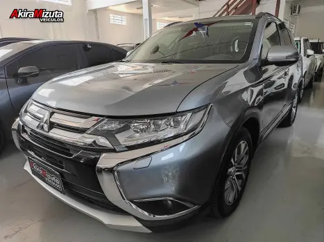 MITSUBISHI Outlander 2.2 16V 4P 4X4 HPE-S AWD DIESEL AUTOMTICO, Foto 4