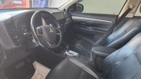 MITSUBISHI Outlander 2.0 16V 4P AUTOMTICO, Foto 5