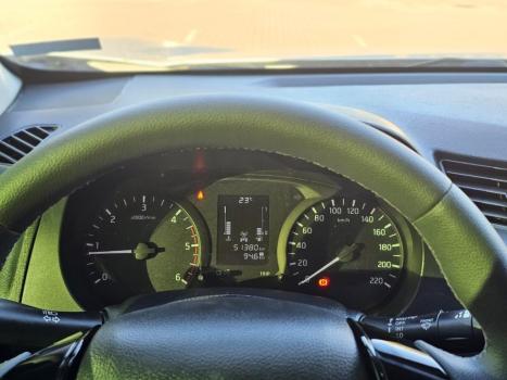 NISSAN Frontier , Foto 5