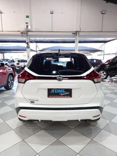 NISSAN Kicks 1.6 16V 4P FLEXSTART EXCLUSIVE XTRONIC AUTOMTICO CVT, Foto 4