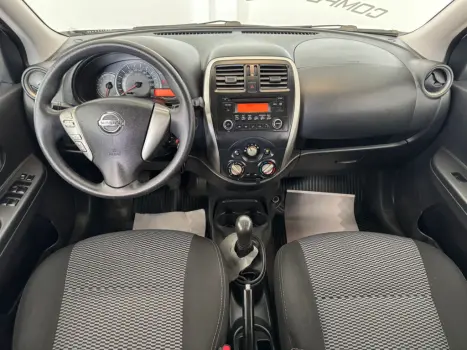NISSAN March 1.0 16V 4P SV FLEX, Foto 10