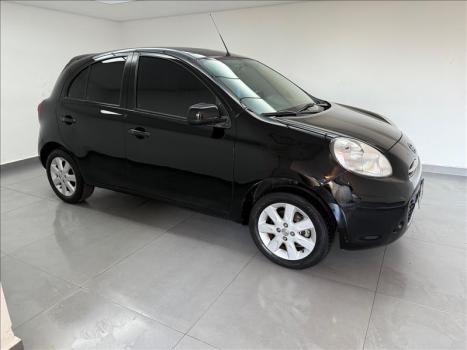 NISSAN March 1.6 16V 4P SV FLEX, Foto 2