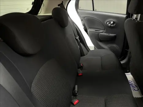 NISSAN March 1.6 16V 4P SV FLEX, Foto 16